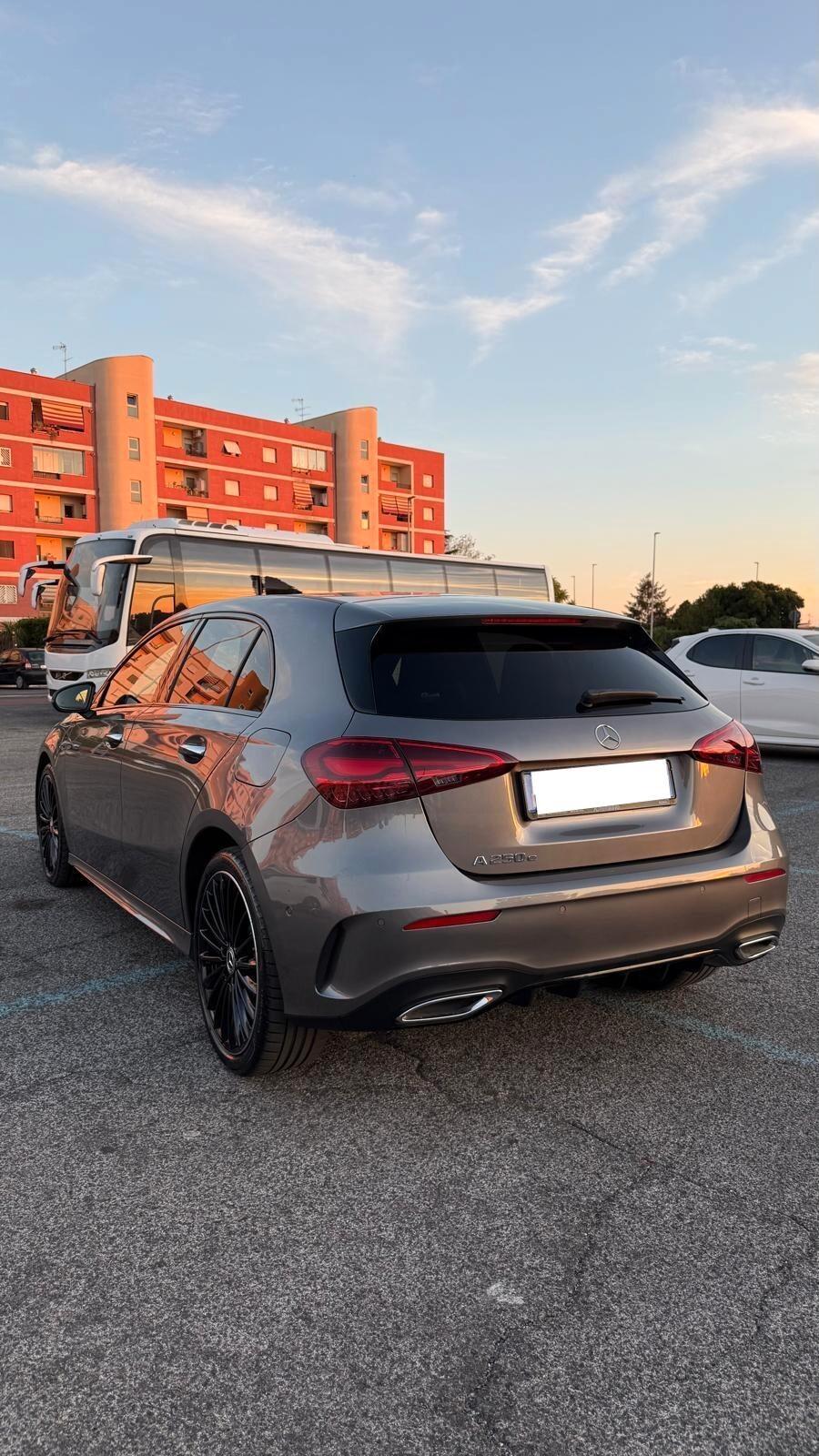 Mercedes-benz A 250 E Phev AMG Line Advanced Plus Automatic