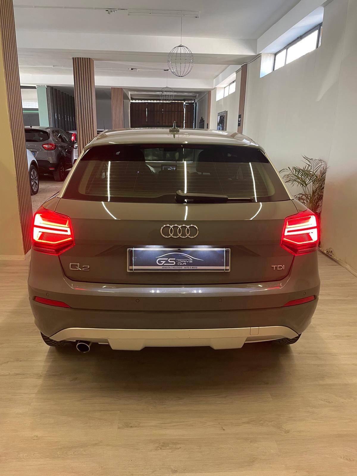Audi Q2 1.600cc 116cv TDI S tronic line Automatico