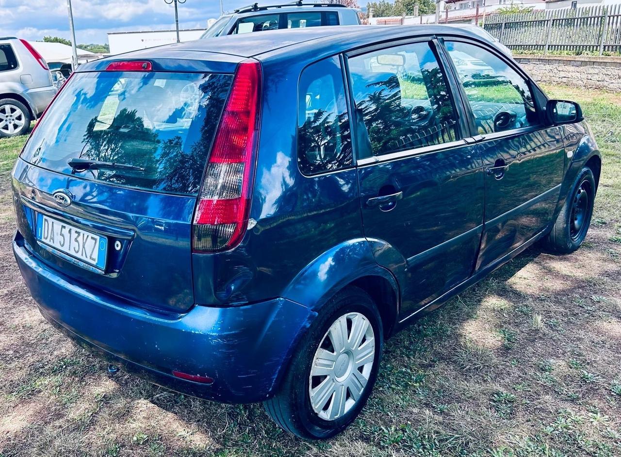 Ford Fiesta 1.2 16V 5p. Ghia
