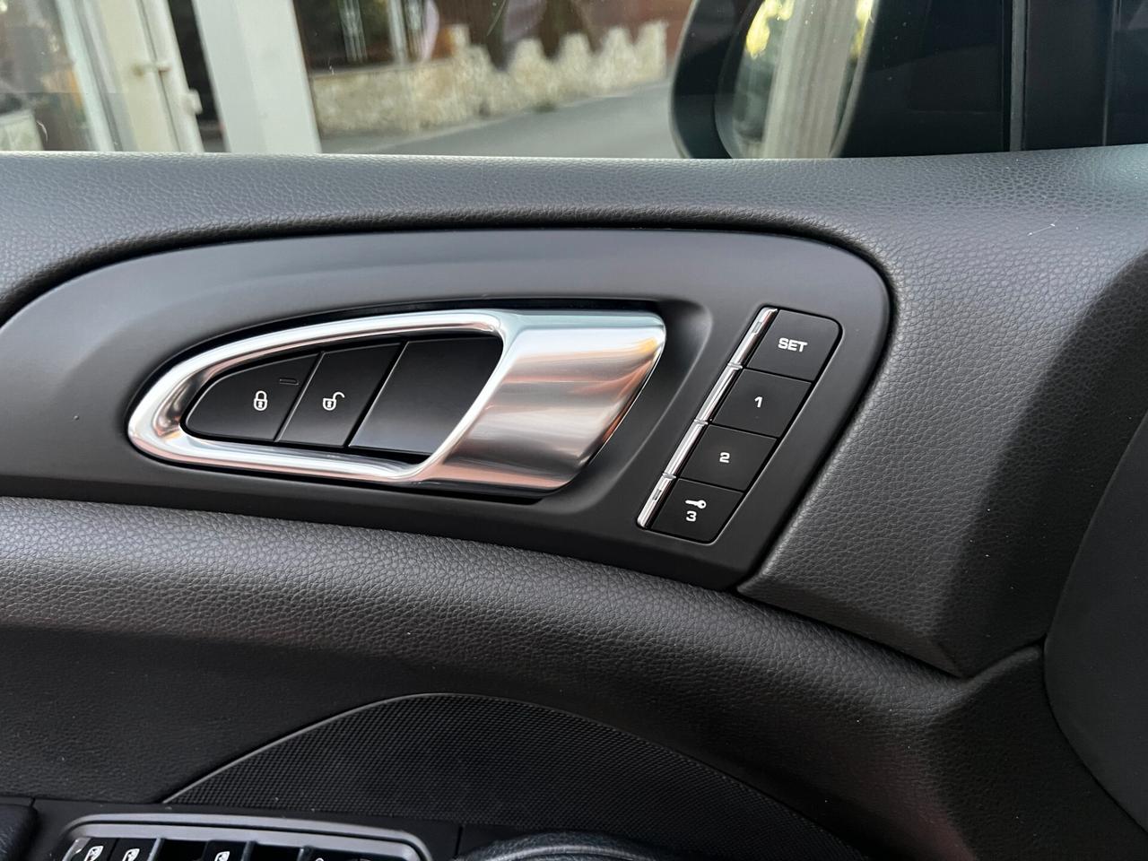Porsche Cayenne 3.0 Diesel 245 CV- 2013-TETTO-FULL