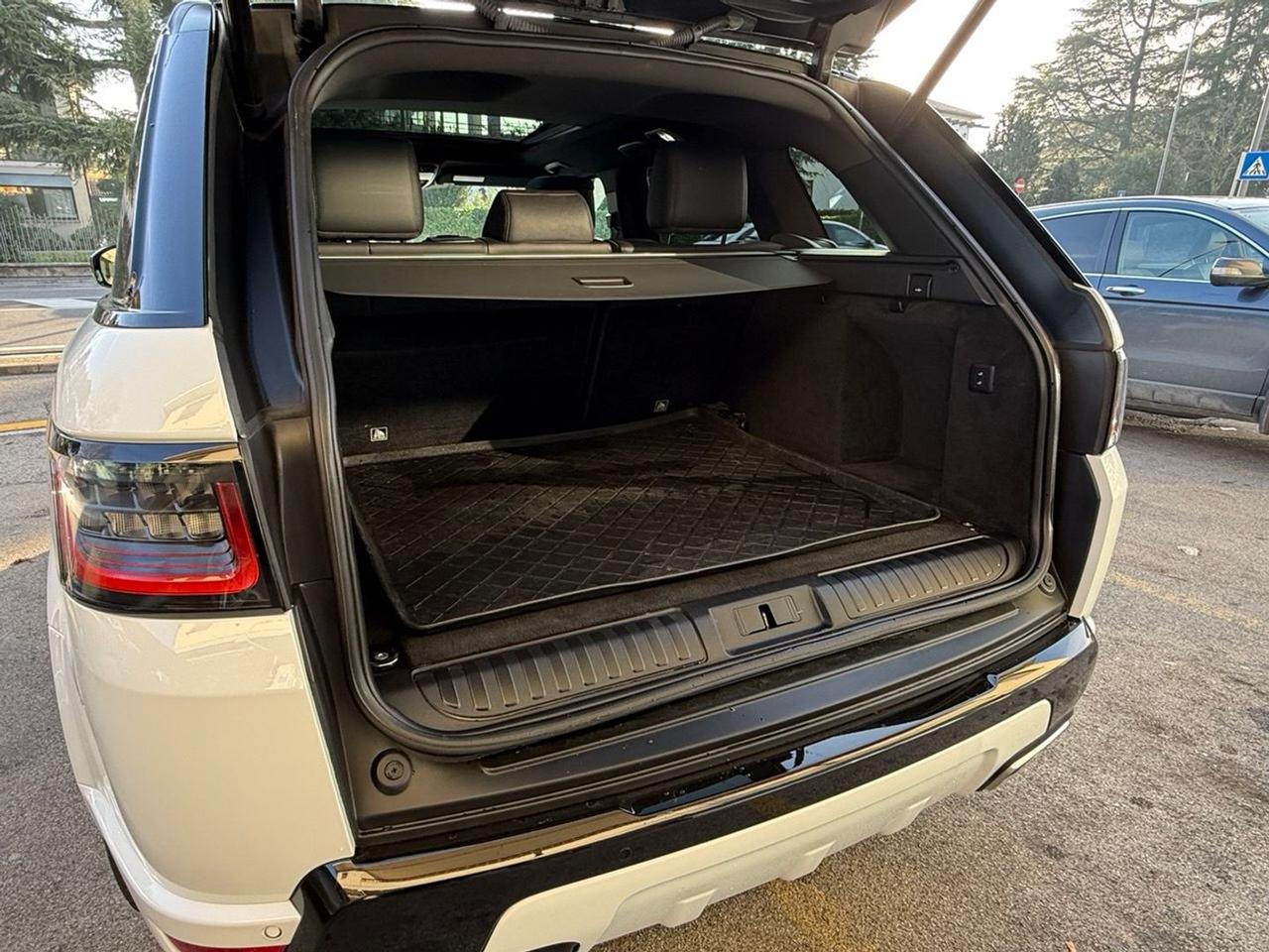 Land Rover Range Rover Sport 3.0 SDV6 #8328