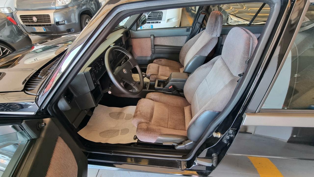 Alfa Romeo 75 1.8i turbo America