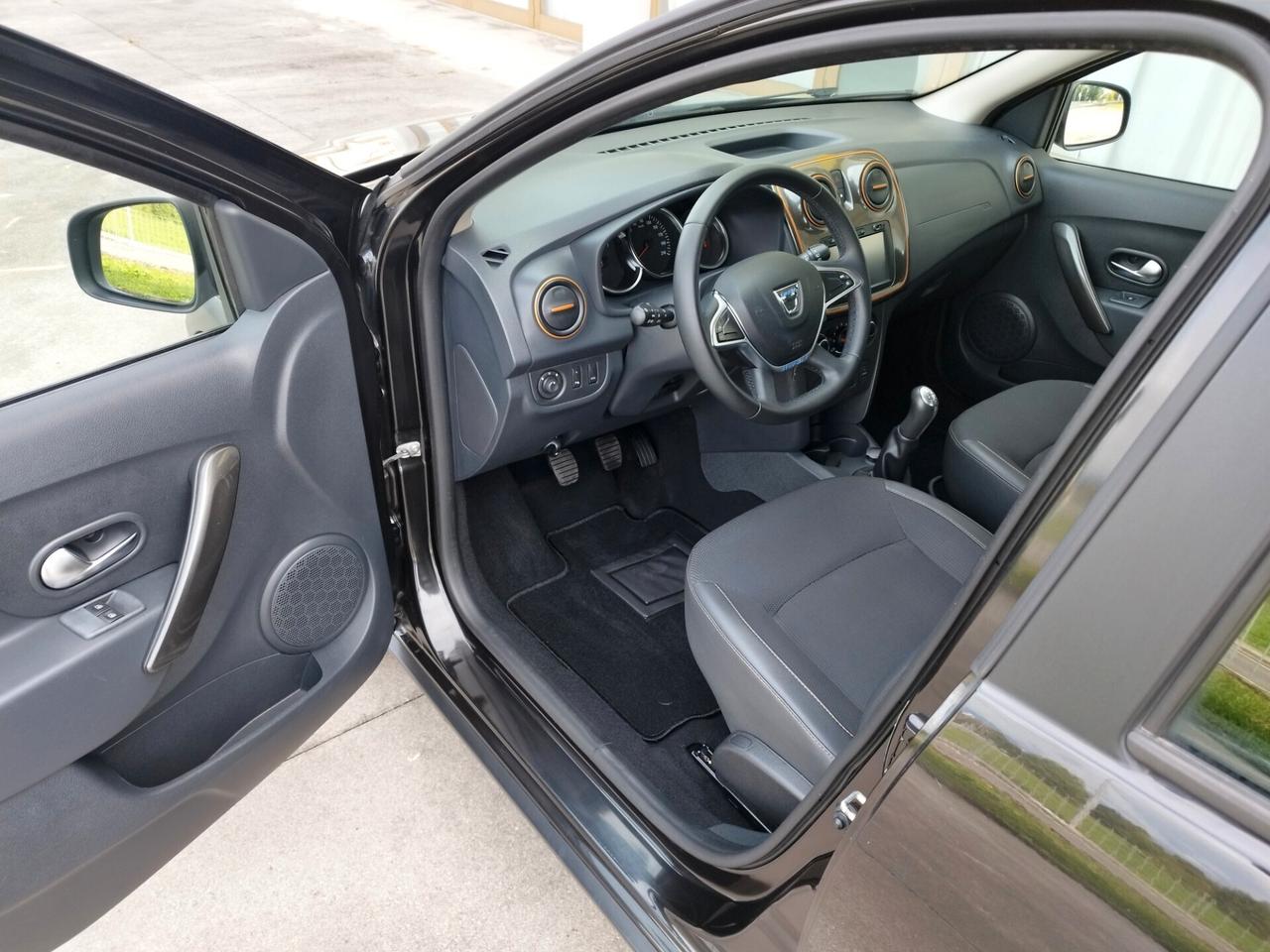 Dacia Sandero Stepway - 1.5 dCi - Neopatentati