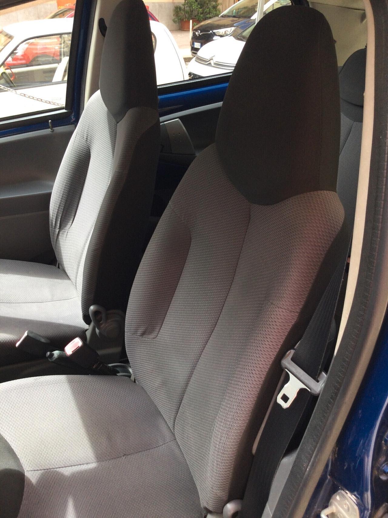 Toyota Aygo 1.0 12V VVT-i 5 porte Sol