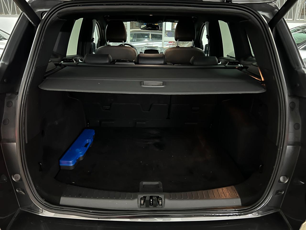 Ford Kuga 1.5 TDCI 120 CV S&S 2WD Powershift ST-Line