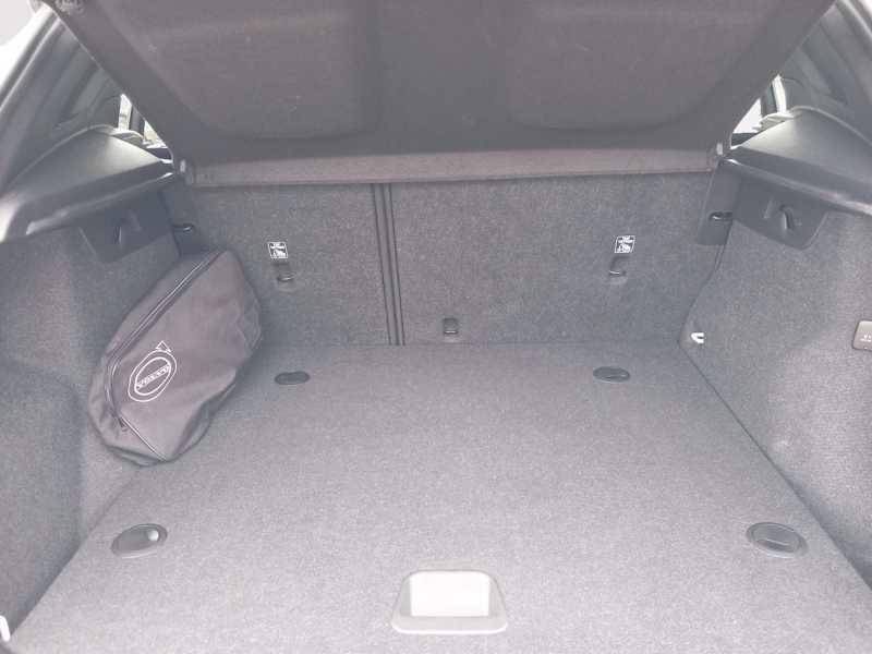 VOLVO XC40 1.5 t2 Momentum Core auto