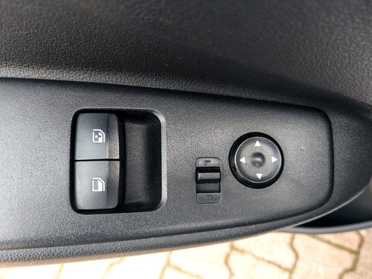 Hyundai i10 1.0 MPI TECH CONNECT PACK