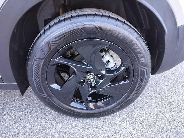 Alfa Romeo Junior 1.2 136 CV Hybrid eDCT6