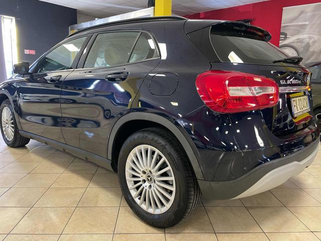MERCEDES-BENZ GLA 180 d Automatic *E6/BLUETOOTH/USB