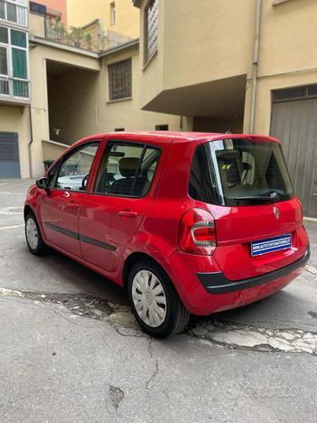 RENAULT Modus 1.2 16V Live