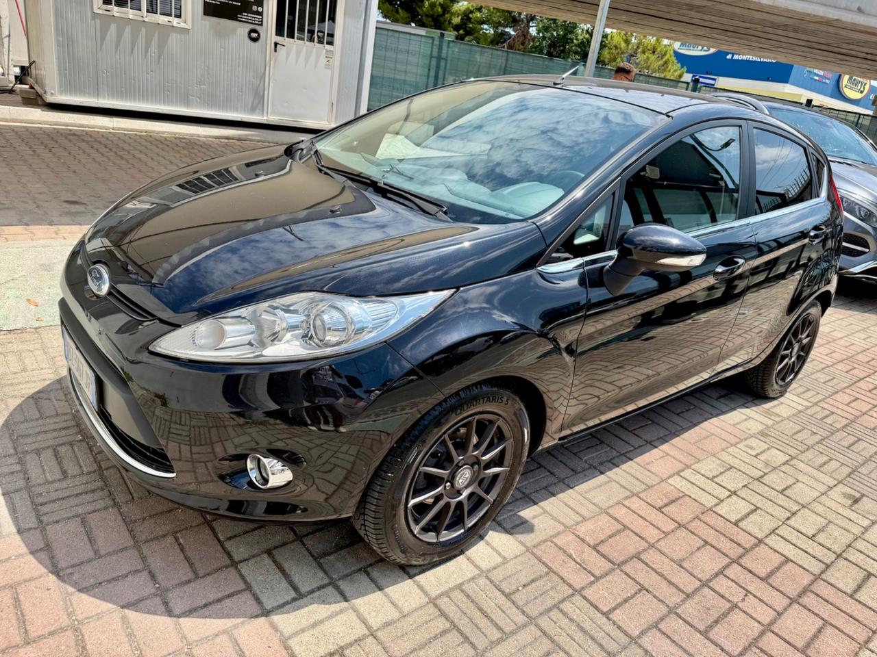 Ford Fiesta 1.4 TDCi Titanium - GARANZIA