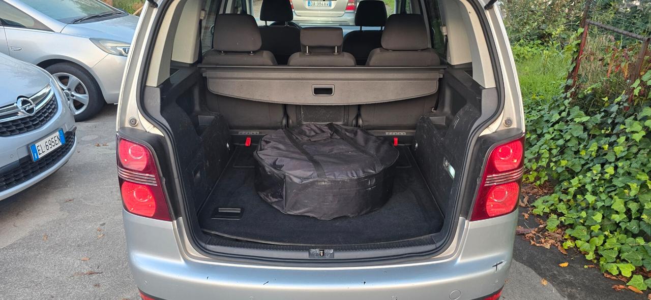Volkswagen Touran 1.6 Trendline Bifuel G