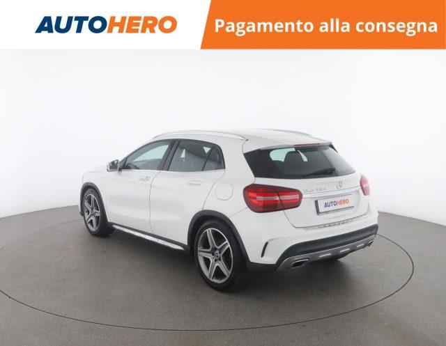 MERCEDES-BENZ GLA 180 d Automatic Premium