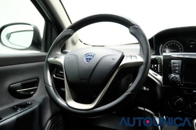 LANCIA Ypsilon 1.2 69 CV 5 PORTE GPL ECOCHIC GOLD NEOPATENTATI