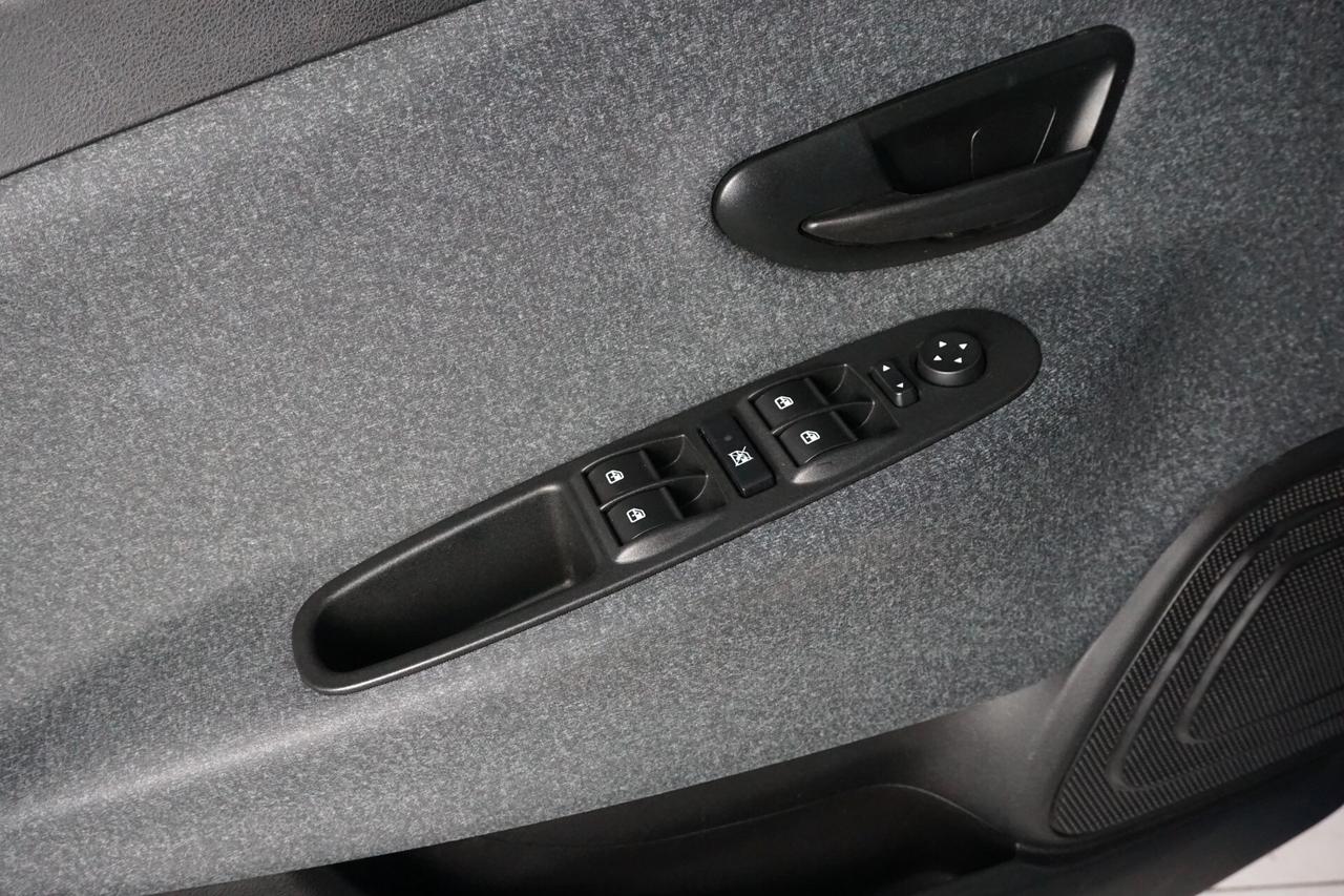 Lancia Ypsilon 1.0 FireFly 5 porte S&S Hybrid Silver