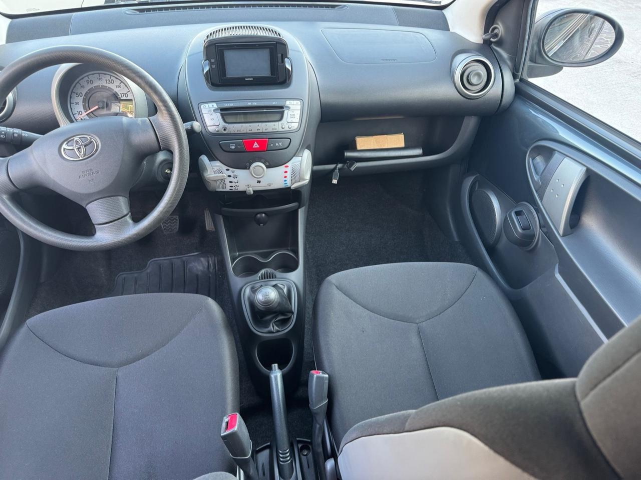 Toyota Aygo 1.0 12V VVT-i 5 cool soda Connect neopatentati