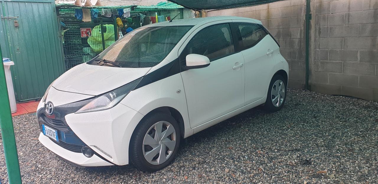 TOYOTA AYGO ANNO 1.0 BENZINA KM 78 MILA EURO 6/B