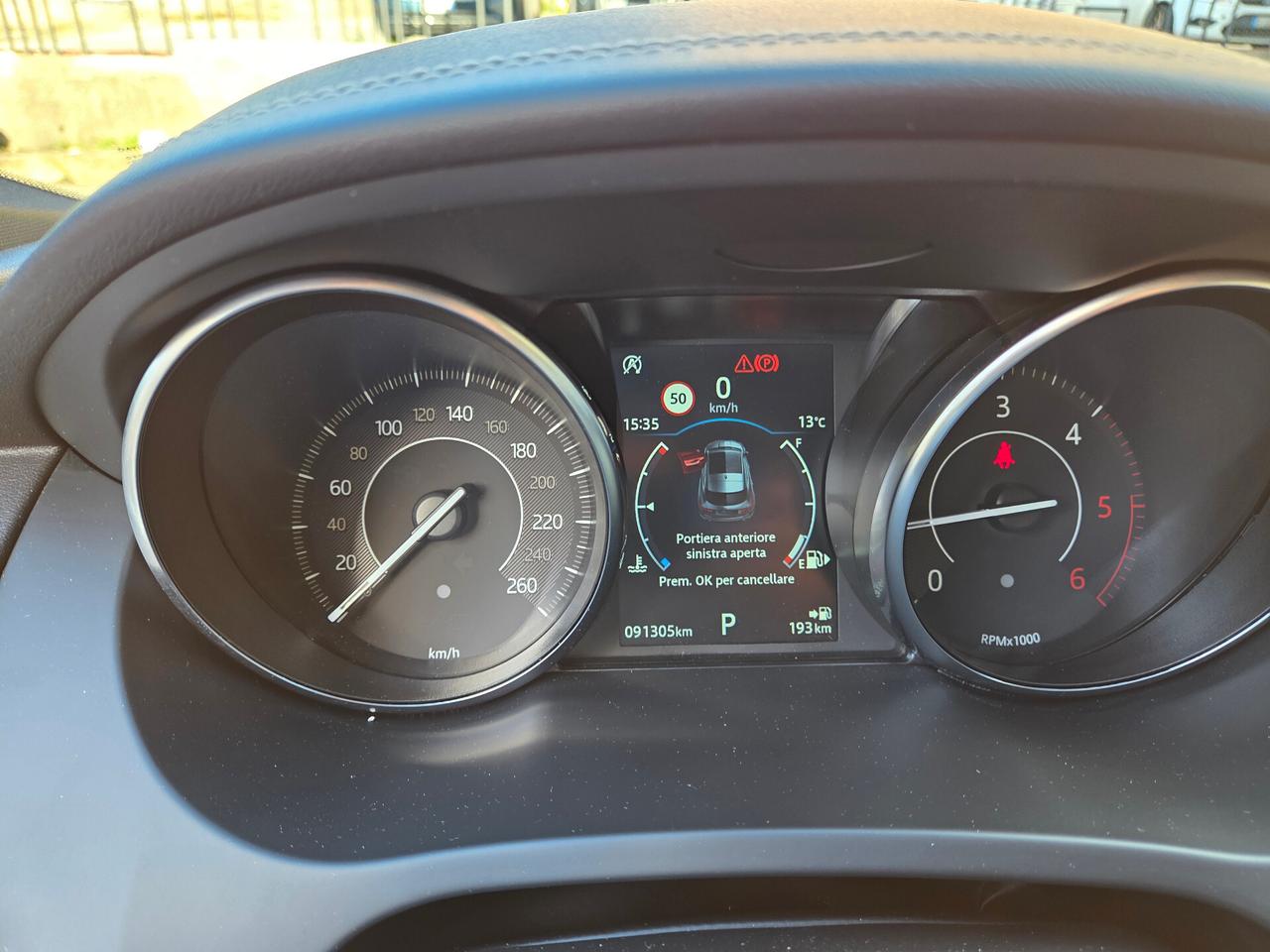 Jaguar E-Pace 2.0D 180 CV AWD aut. R-Dynamic S