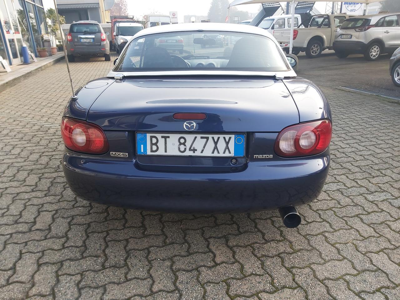 Mazda MX-5 1.6i 16V cat Mid