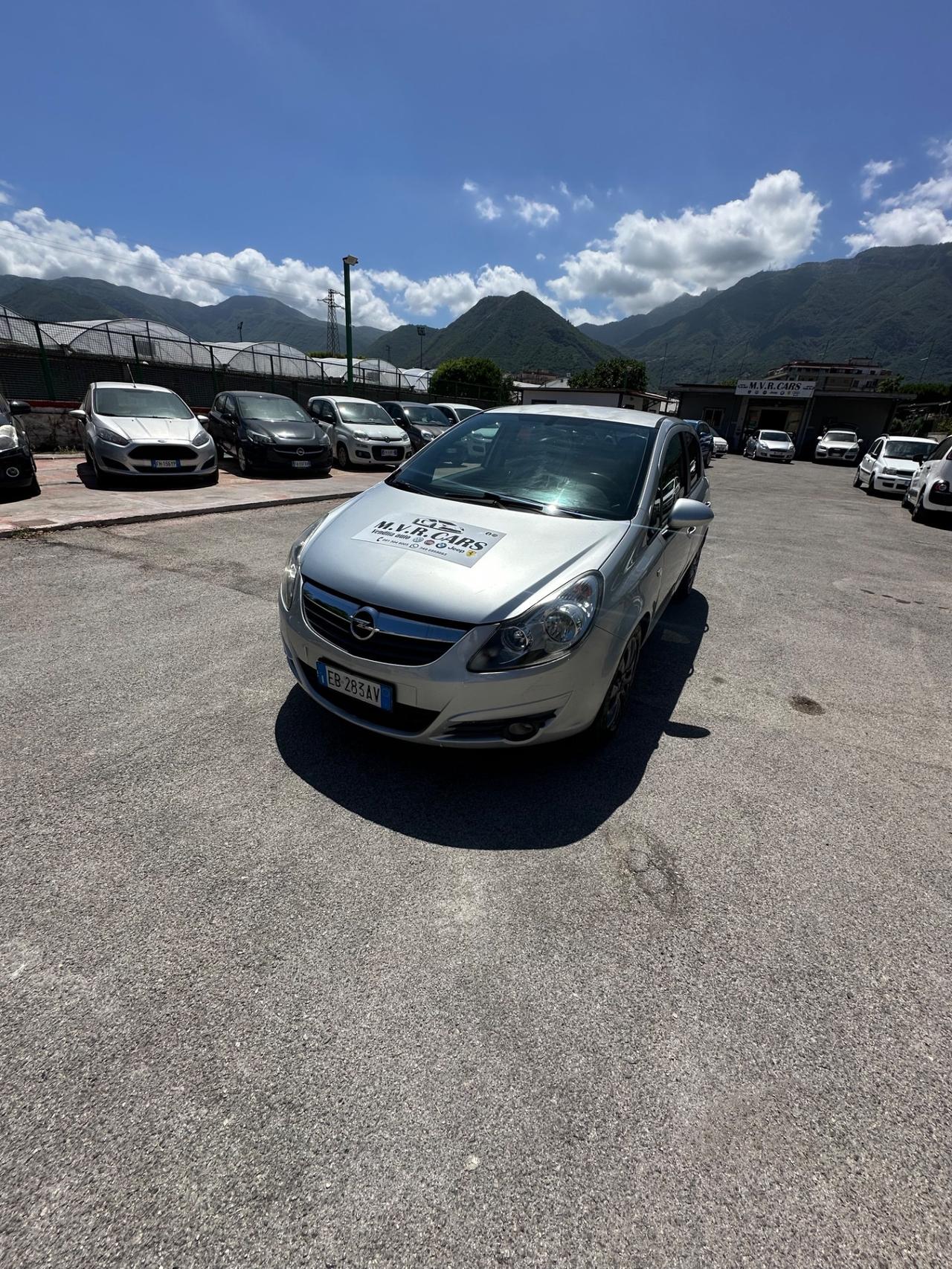 Opel Corsa 1.2 80CV 5 porte GPL-TECH Edition