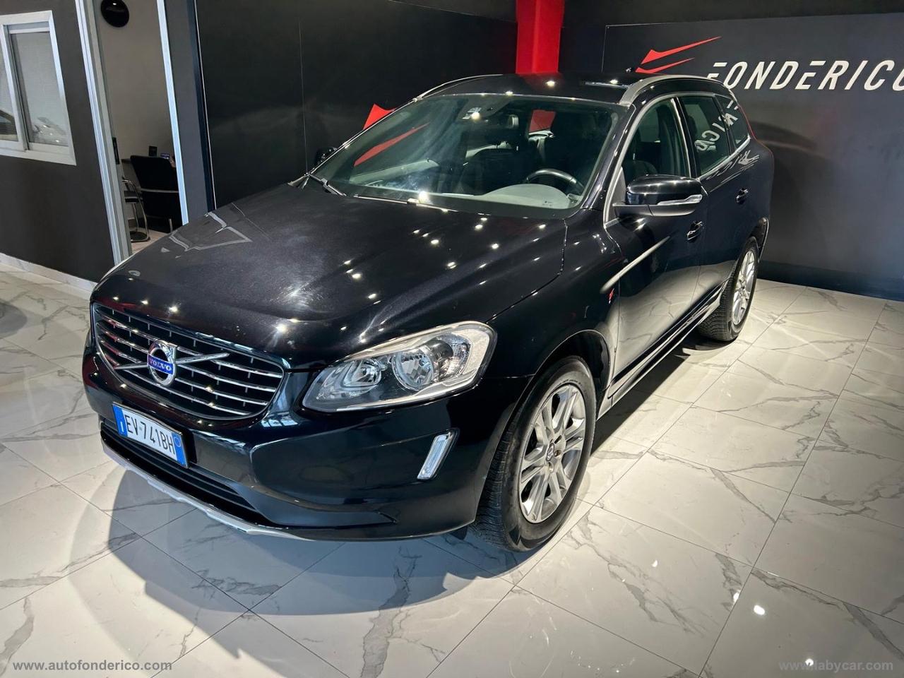 VOLVO XC60 D4 R-design Momentum