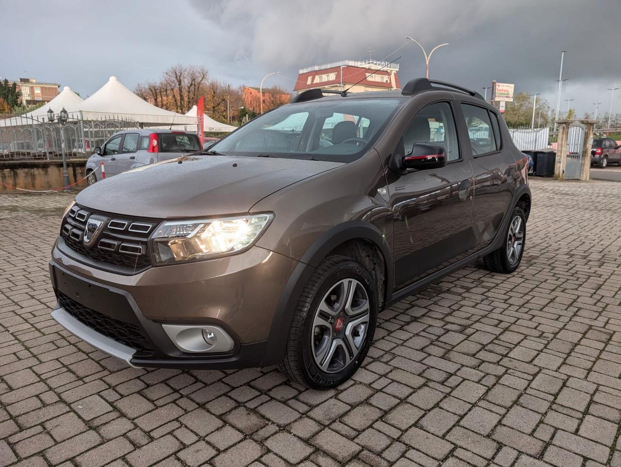 DACIA SANDERO STEPWAY TECHROAD 900TCE 90CV SOLO 35.000KM - ANCHE SENZA BUSTA PAGA