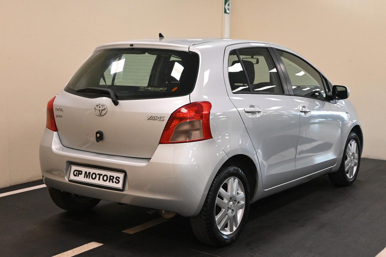 TOYOTA Yaris 2ª serie Yaris 1.0 5 porte Sol