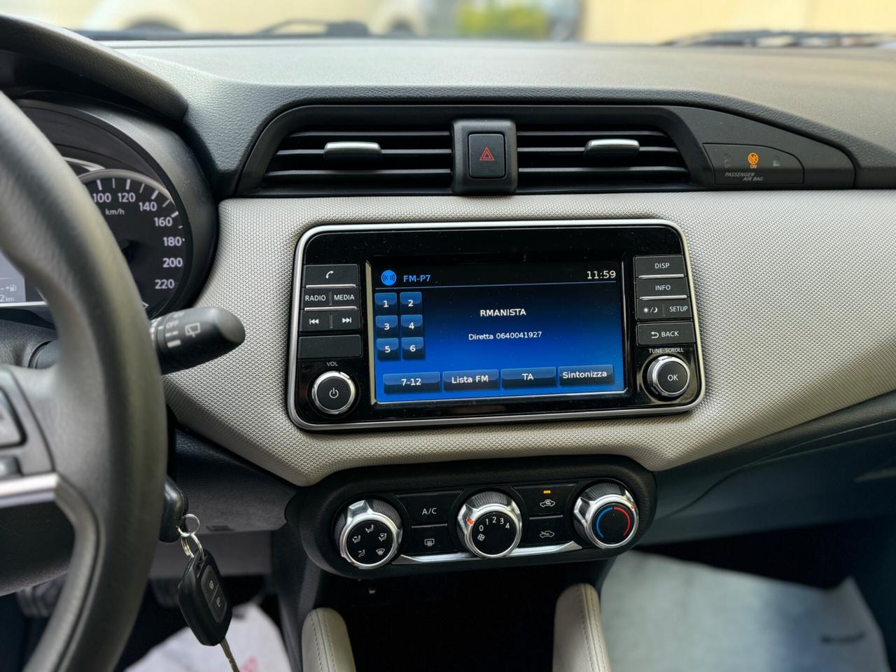 Nissan Micra 1.0L 12V 5 porte Business