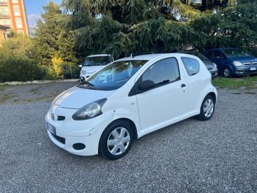 Toyota Aygo 1.0 12V VVT-i 3 porte*NEOPATENTATI