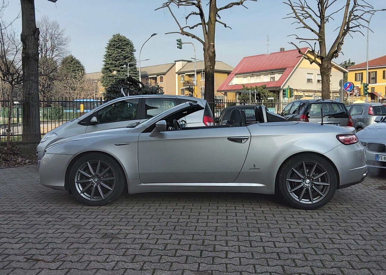 Alfa Romeo Spider 2.2 JTS