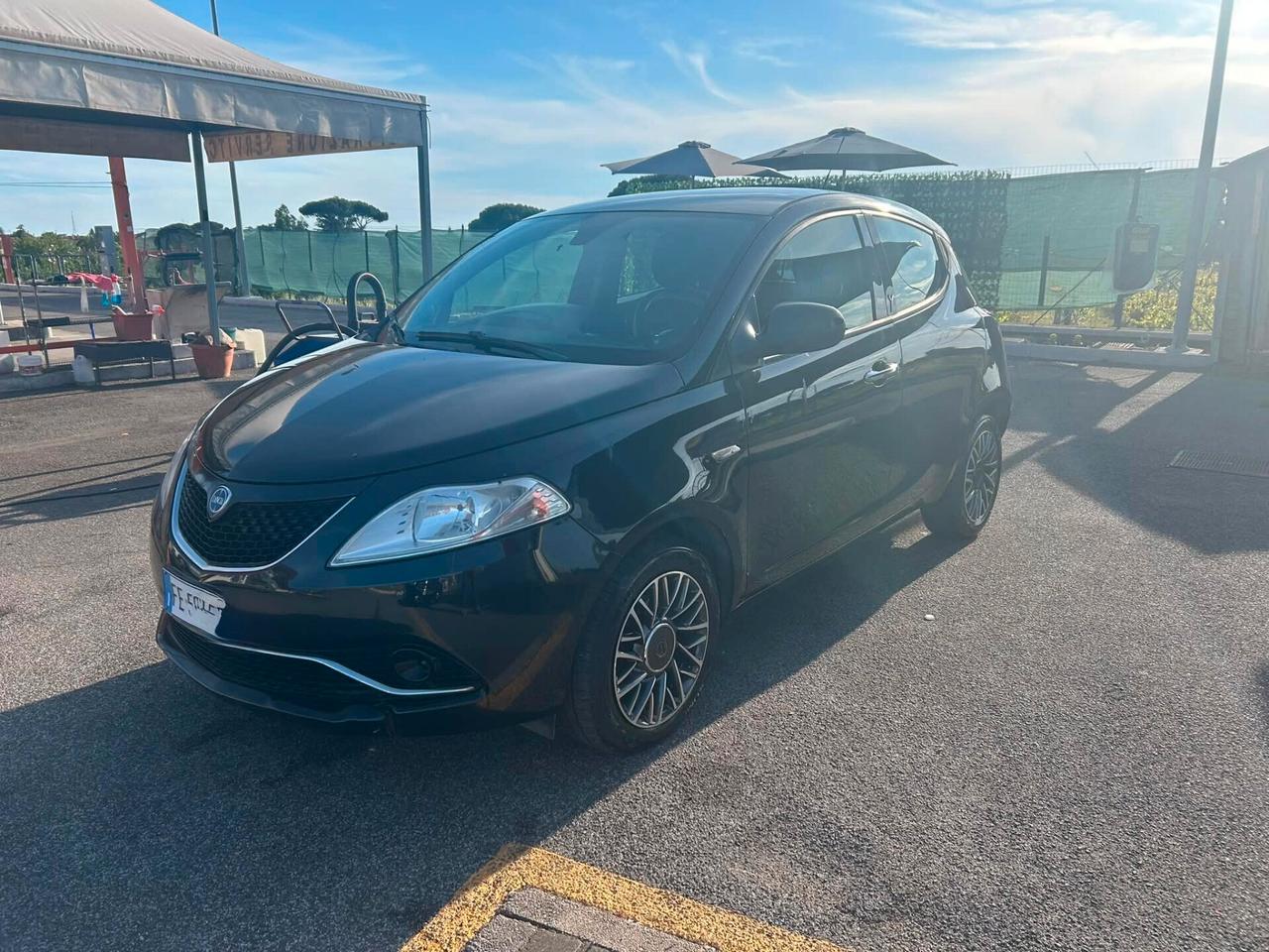Lancia Ypsilon 1.3 MJT 16V 80 CV 5 porte S&S Gold