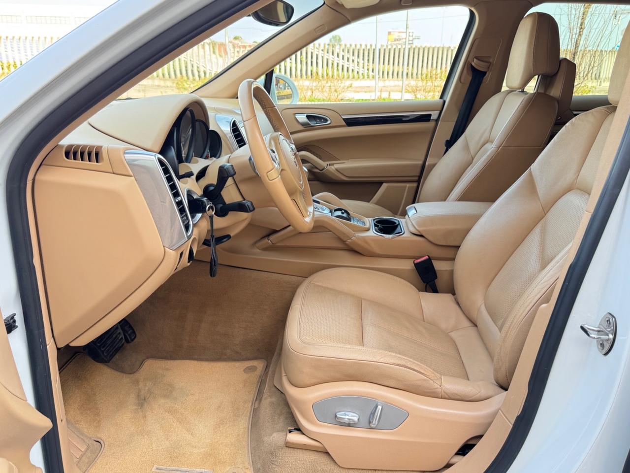 Porsche Cayenne 3.0 Diesel 245cv