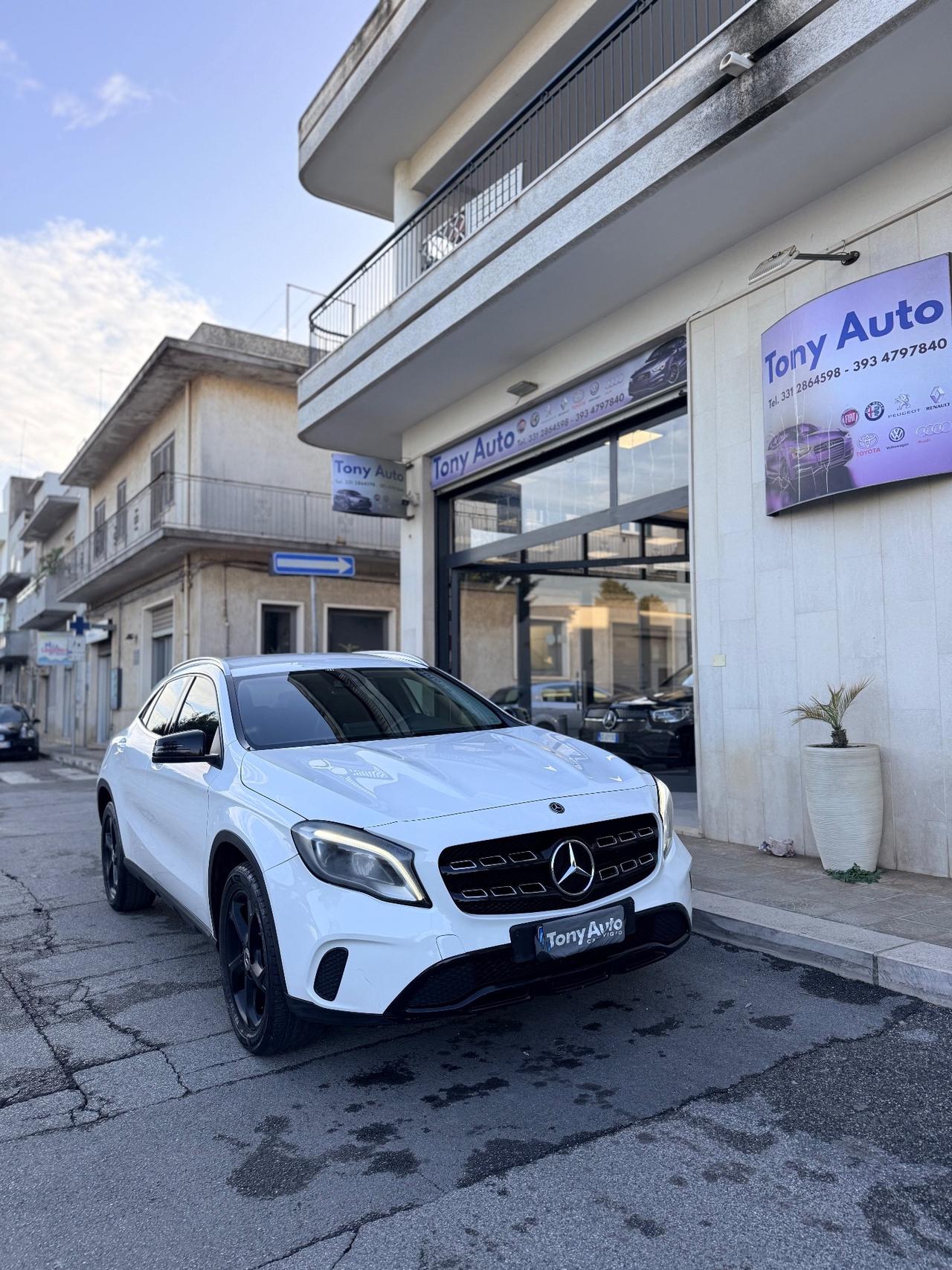 Mercedes-benz GLA 180 d Automatic Premium NAVI,GATORETELECAMERA,INTERNI IN PELLE,BLUETOOTH,ANDROID AUTO