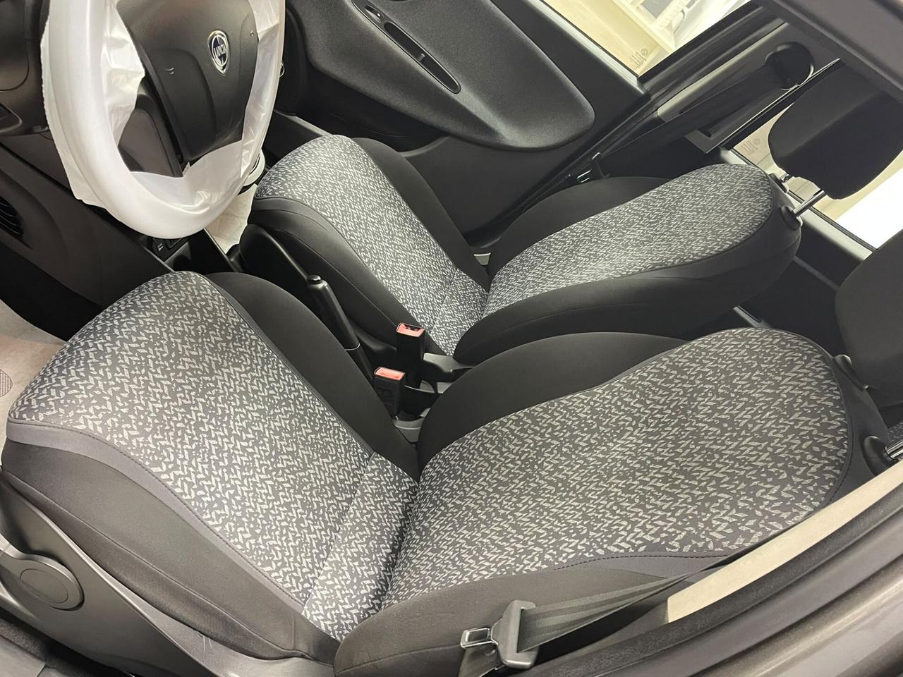LANCIA YPSILON 1.0 HYBRID 70CV SILVER
