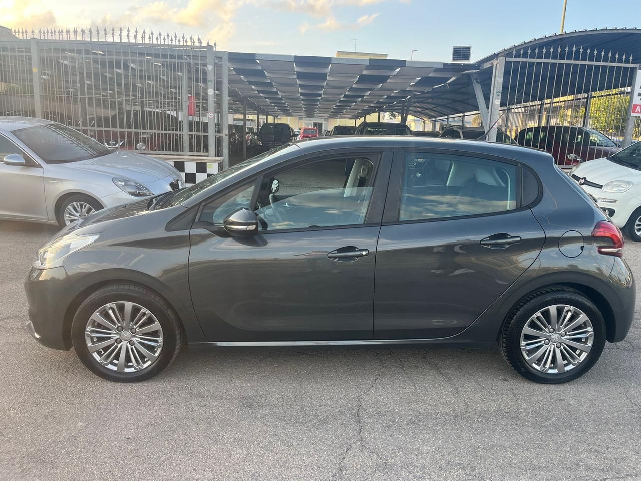 Peugeot 208 Benzina/Gpl Allure Unipro 2017