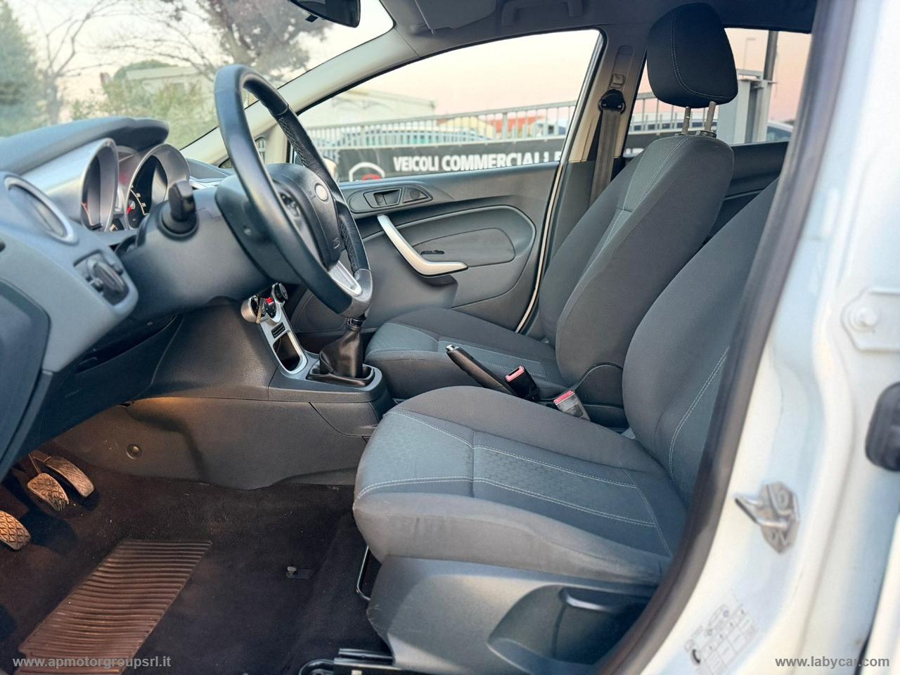 FORD Fiesta 1.4 TDCi 68 CV 5p. Titanium