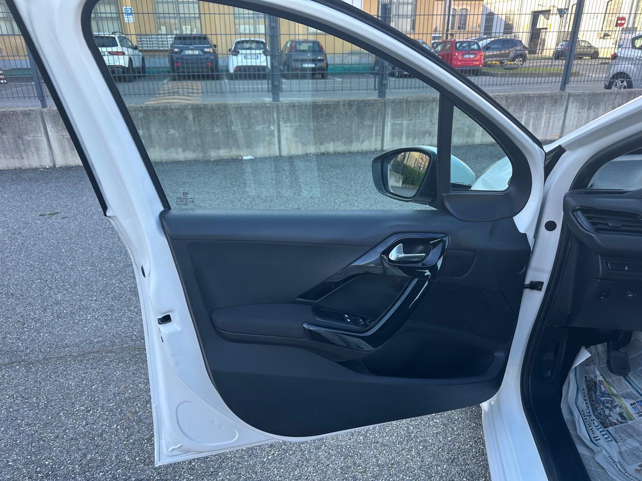Peugeot 208 1.4 VTi 95 CV 5p. GPL Access