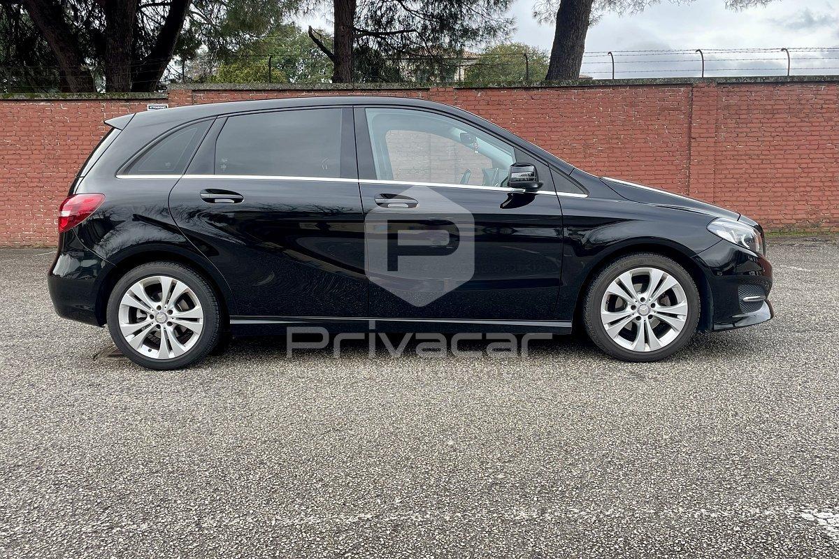 MERCEDES B 180 d Premium