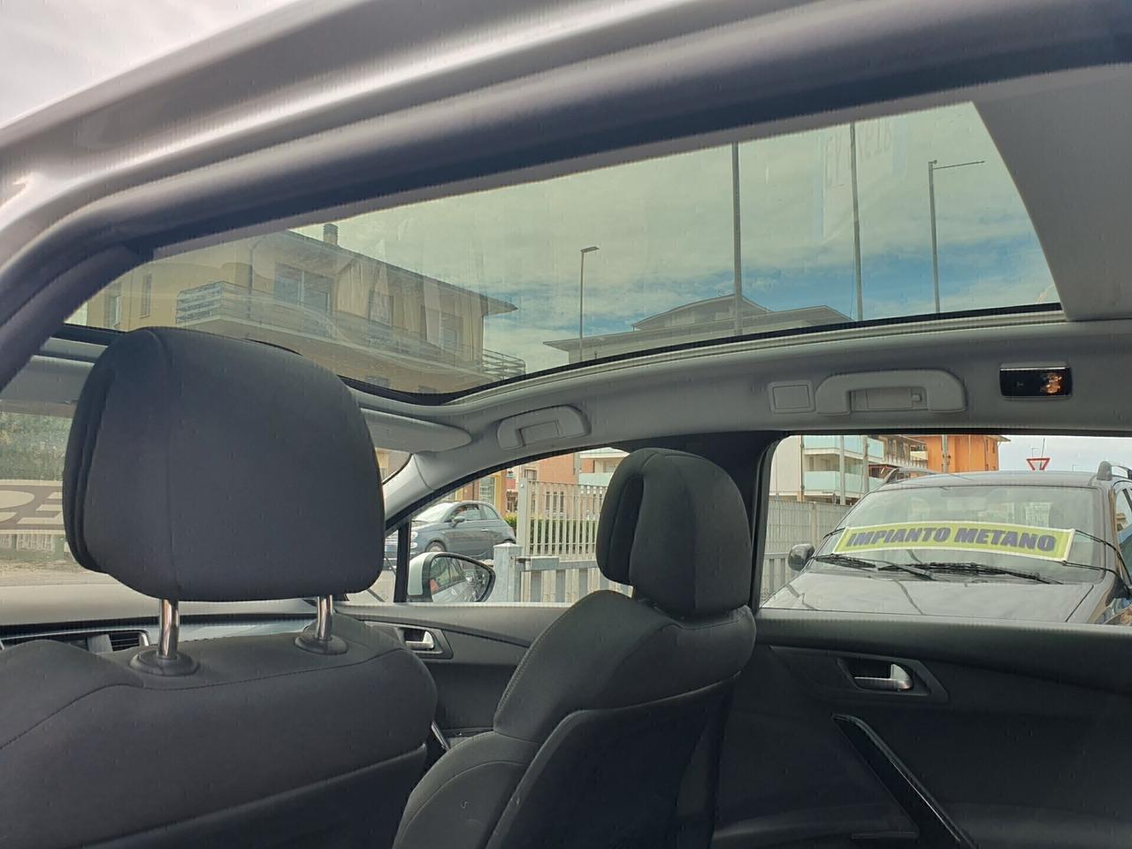 Peugeot 508 2.0 HDi 140CV SW tetto Neop 2014