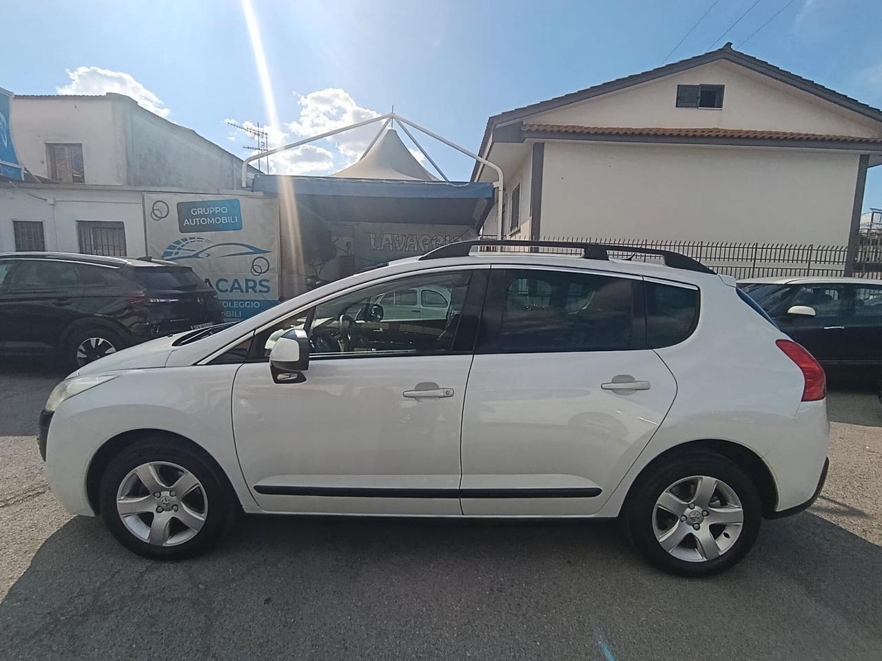 Peugeot 3008 1.6 e-HDi 112CV cambio robotizzato S.&S. Business