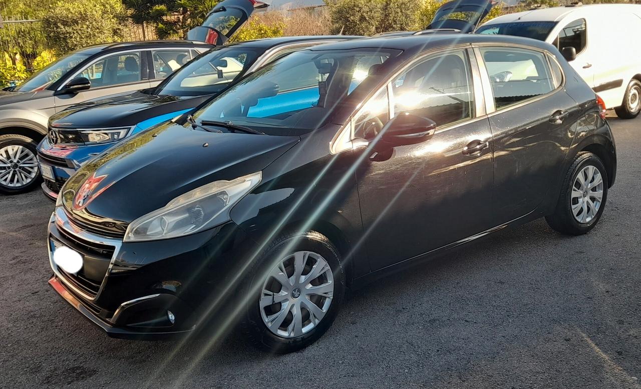 Peugeot 208 1.4 HDi 68 CV 5 porte Active