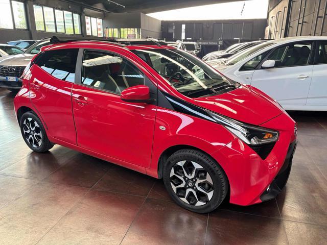 TOYOTA Aygo Connect 1.0 VVT-i 72 CV 5 porte x-clusiv red style