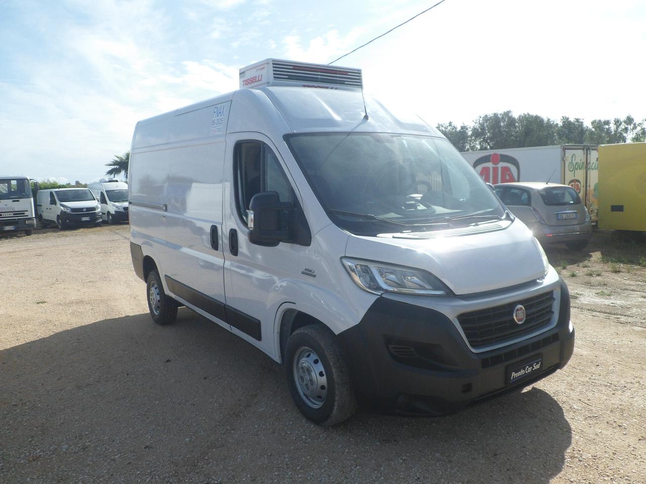 Fiat Ducato furgone medio frigo coibentato