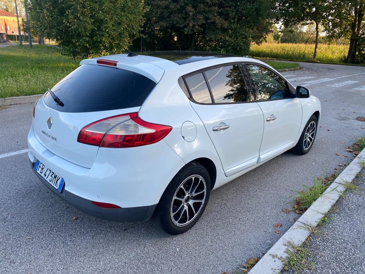 Renault Mégane Berlina 2.0 GPL cambio automatic