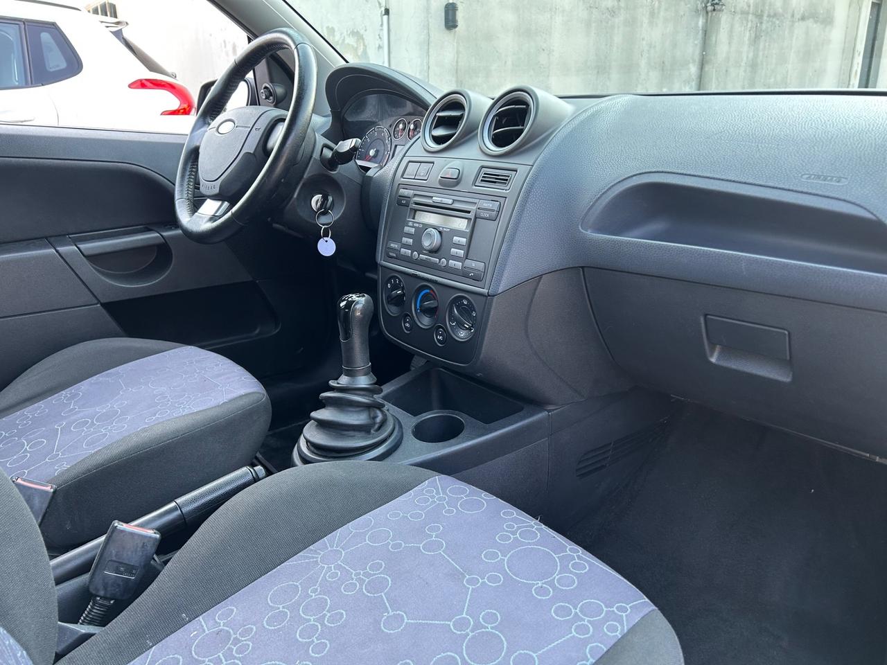Ford Fiesta 1.2 16V 5p. Ghia