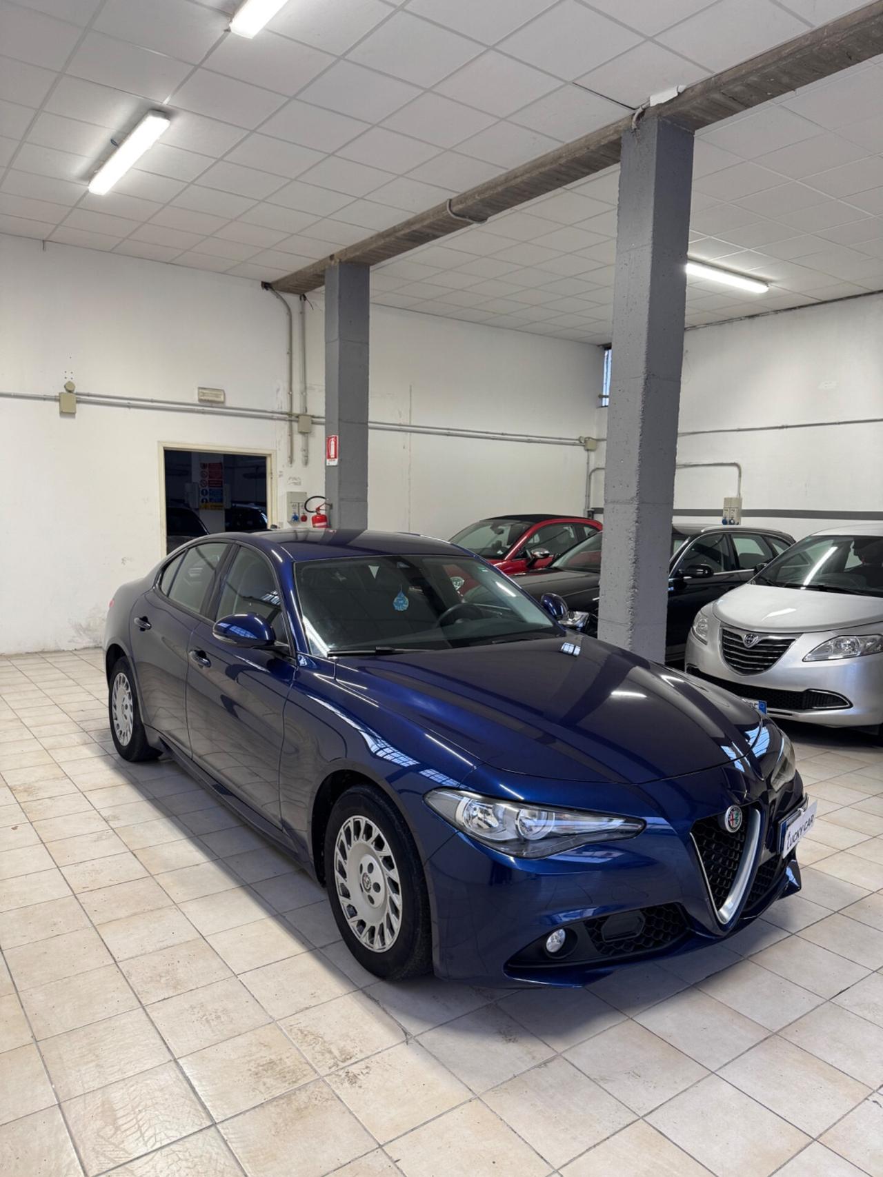 Alfa Romeo Giulia 2.2 Turbodiesel 180 CV Business Sport