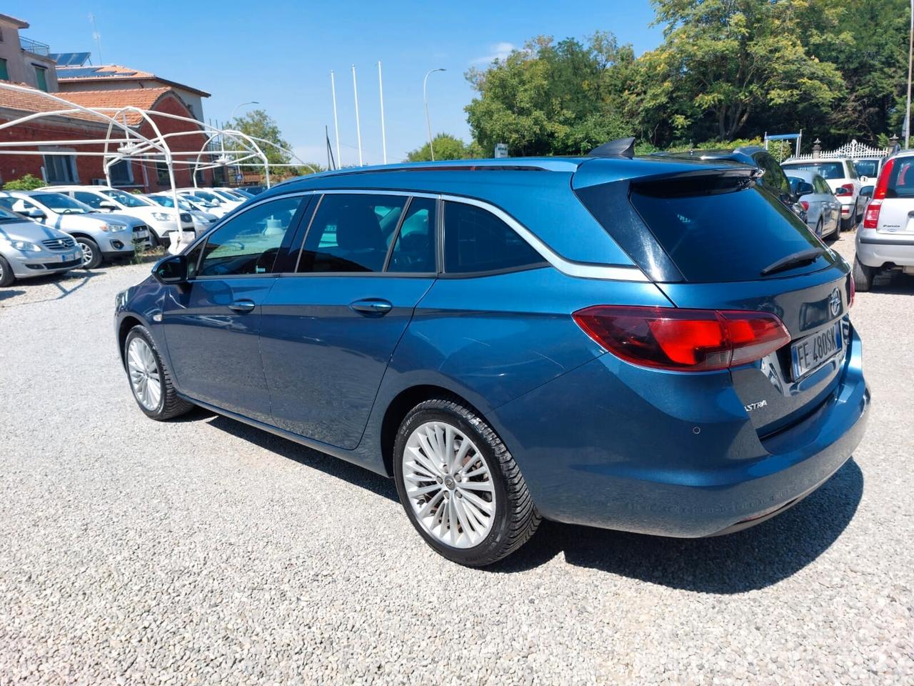 Opel Astra 1.6 CDTI Sports Tourer Cosmo