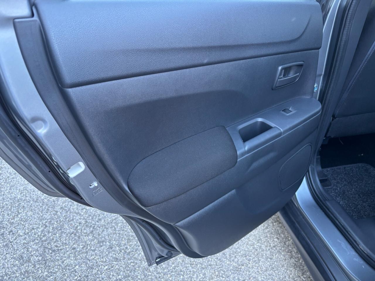 Mitsubishi ASX 1.6 DI-D 114 CV ok NEOPATENTATI