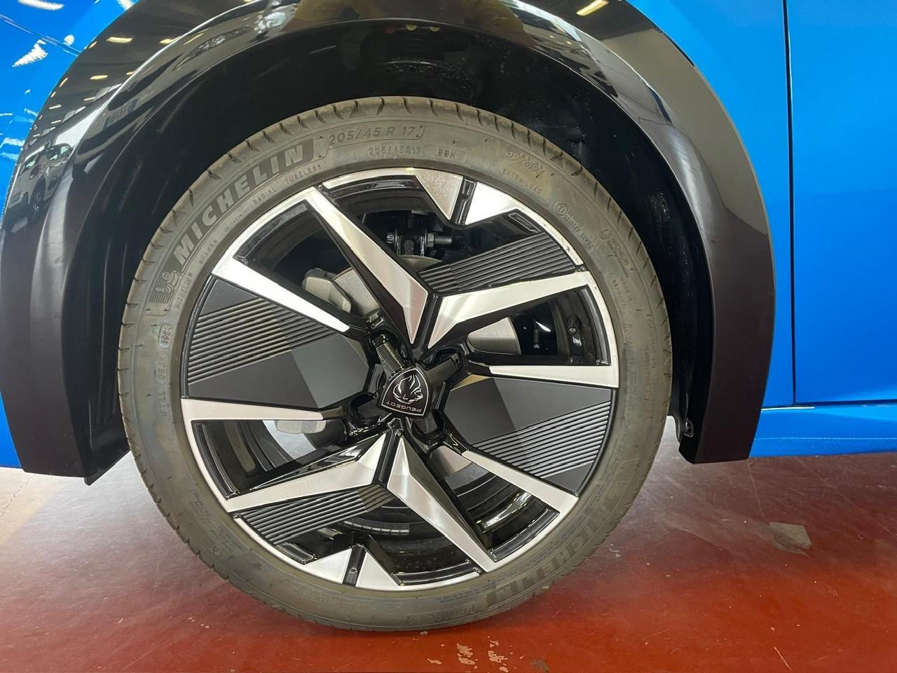 PEUGEOT 208 5P - GT PureTech 100 S&S