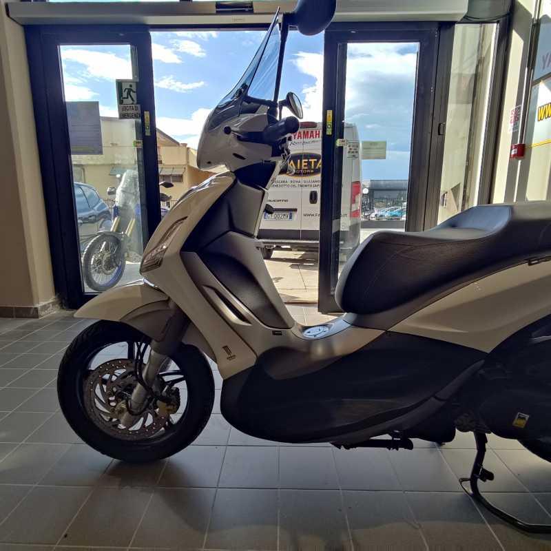 Piaggio Beverly 350 SportTouring ie ABS - 2016